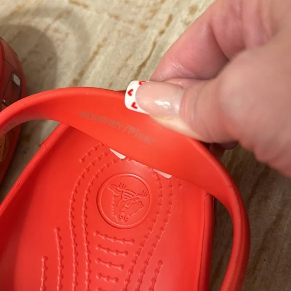 Crocs - Lightning McQueen/Adult - NWT! - Picture 4 of 10